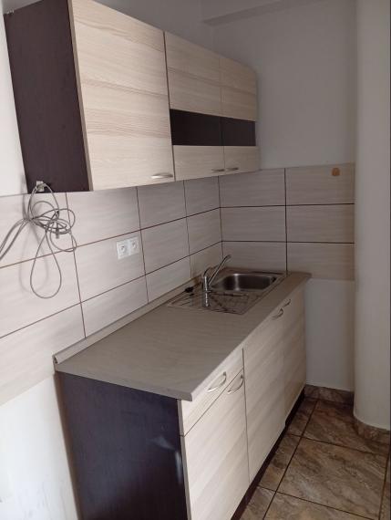 Výrobná hala s kanceláriami,  Považská Bystrica