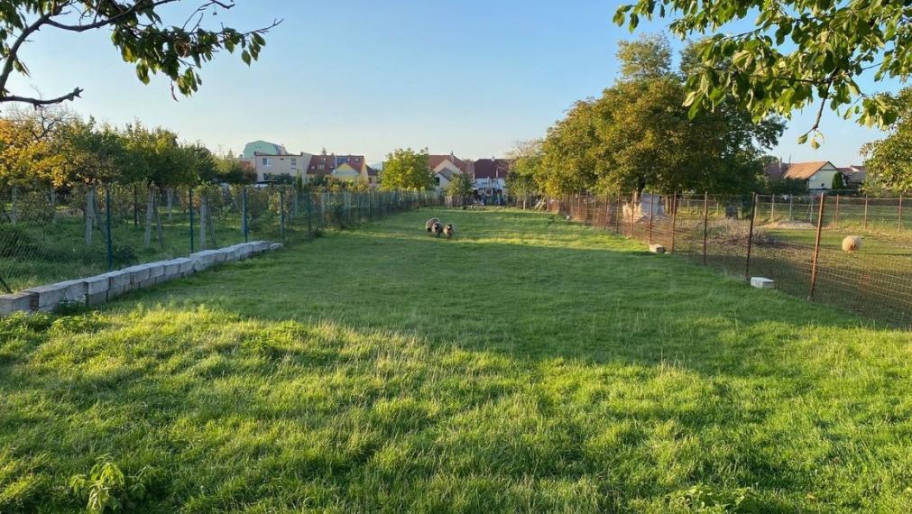 EXKLUZÍVNE - Stavebný pozemok vo Zvončíne, 990m2 TOP