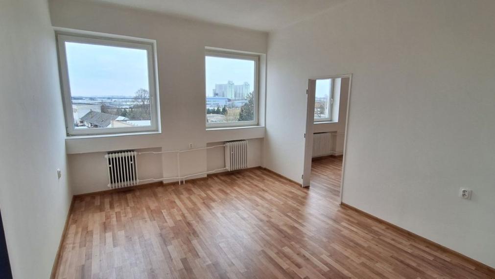 Kancelárske priestory v blízkosti centra mesta Galanta