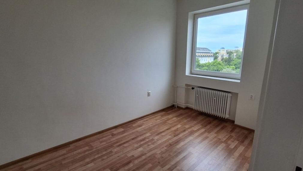 Kancelársky priestor na prenájom, Galanta