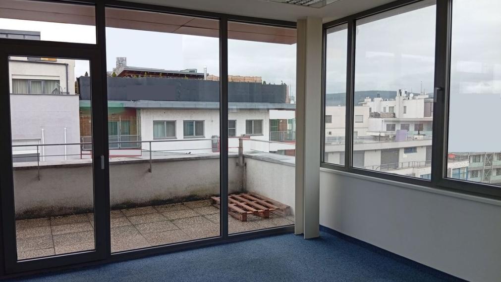 klimatizované administratívne priestory, širšie centrum, Trenčín.