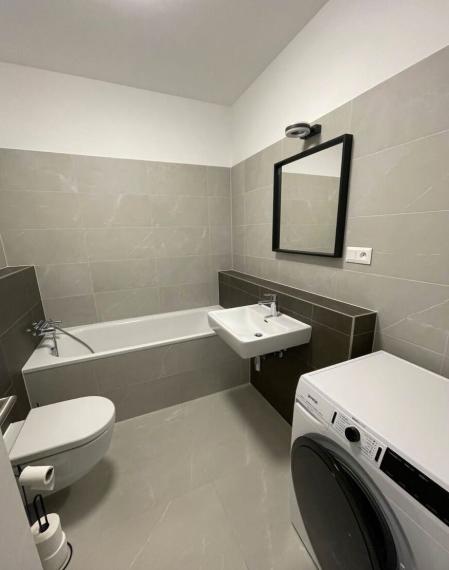 Byt na prenájom - ul. Hraničná, Bratislava II TOP