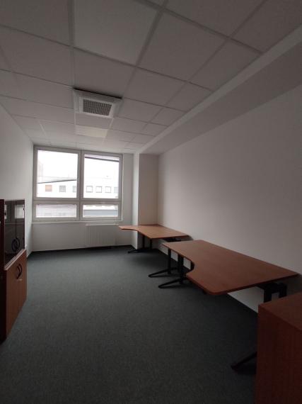Administratívny priestor 450m2 na Kalinčiakovej ulici, v tesnej blízkosti TOWER 5 a štadióna Tehelné pole, BA3