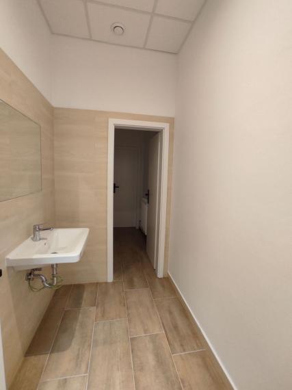 Administratívny priestor 225m2 na Kalinčiakovej ulici, v tesnej blízkosti TOWER 5 a štadióna Tehelné pole, BA3