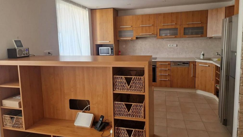 Byt na prenájom - ul. Rezedová, Bratislava II TOP