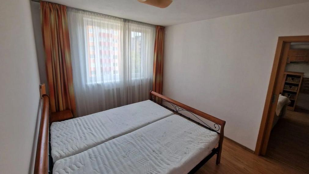 Byt na prenájom - ul. Rezedová, Bratislava II TOP