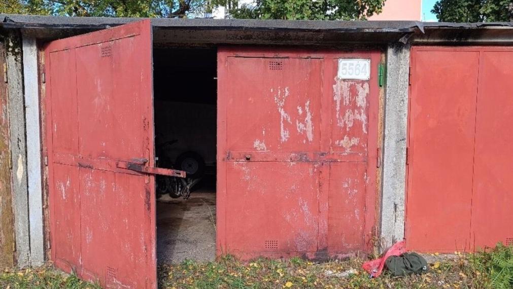 Garáž, ul.Agátová, Bratislava IV