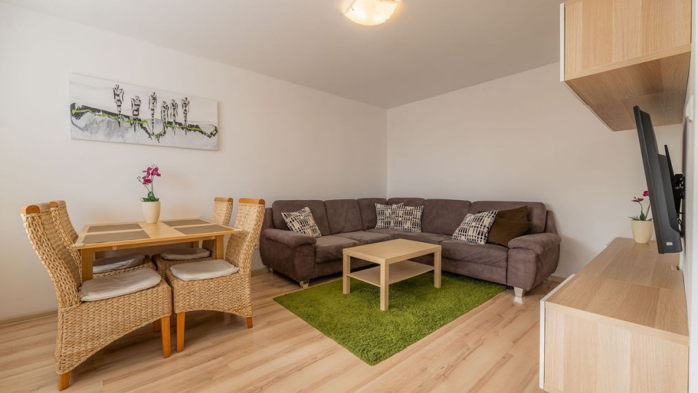 Pekný 3i byt, ul. Rumančeková, Bratislava II REZERVOVANÉ