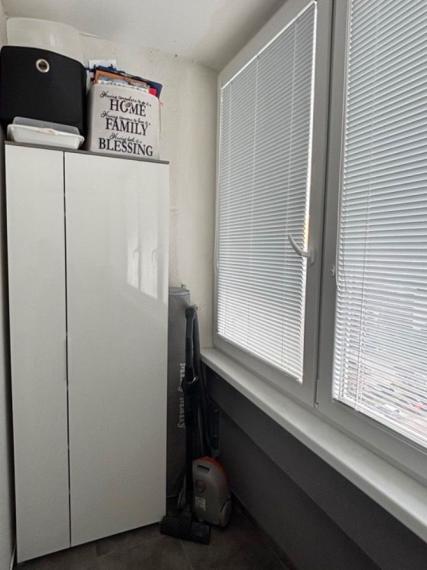 Zrekonštruovaná dvojgarsónka, Bratislava V TOP