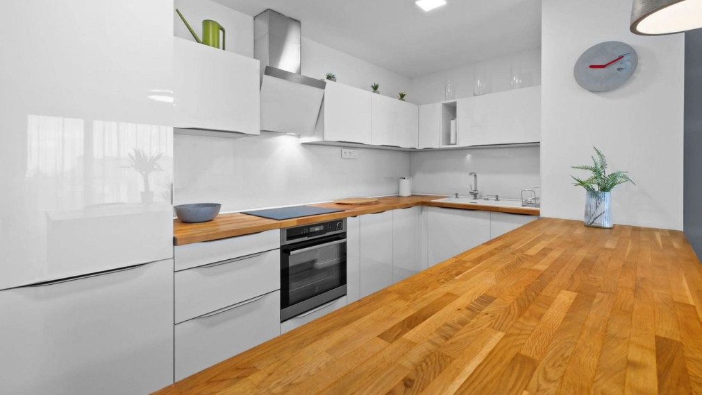 Byt na prenájom - ul. Okánikova, Bratislava I TOP