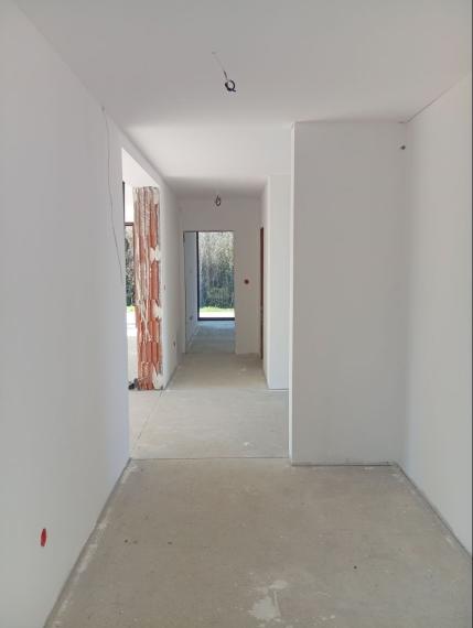 Rodinný dom na predaj - Trenčianske Jastrabie 