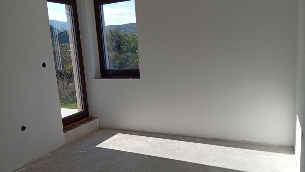 Rodinný dom na predaj - Trenčianske Jastrabie 