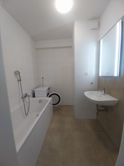 Moderný 2-izbový byt na prenájom – Sídlisko Juh, Liptovská, vlastné parkovanie