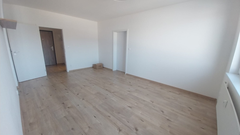 Moderný 2-izbový byt na prenájom – Sídlisko Juh, Liptovská, vlastné parkovanie