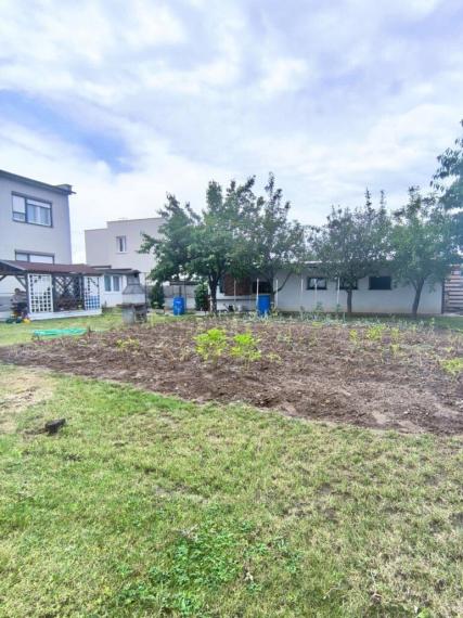 Chata na predaj - Holíč