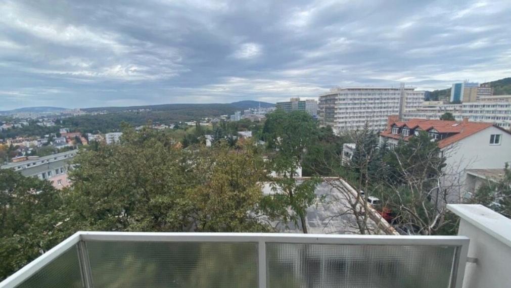 Byt na prenájom - ul. Jelšová, Bratislava III TOP 