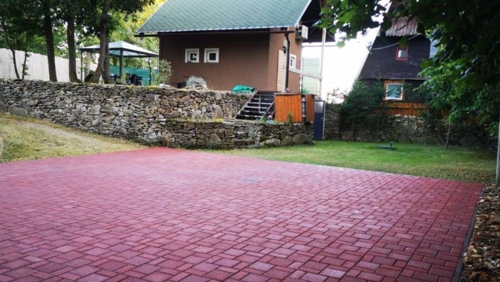 Chata na predaj - Modra