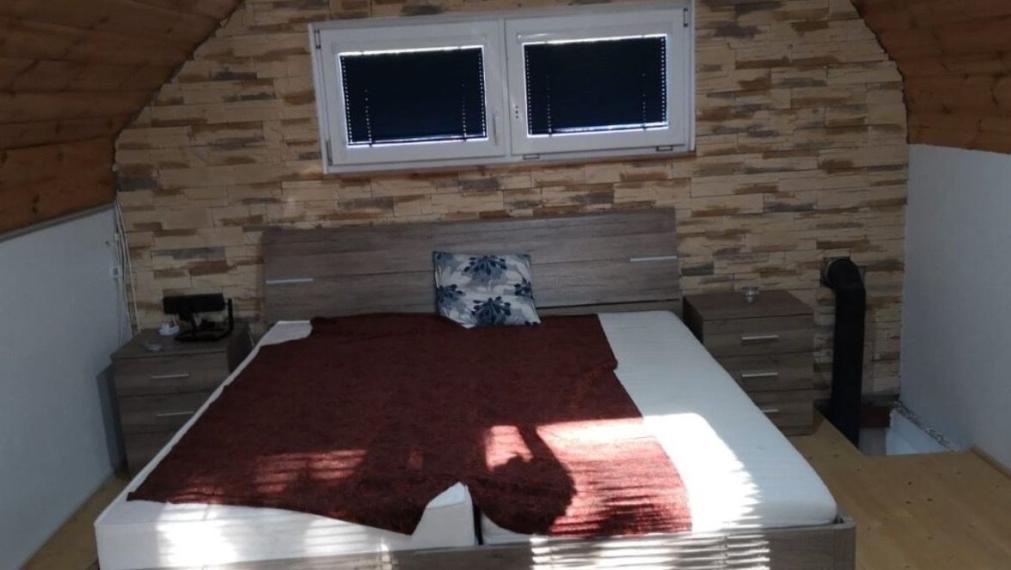 Chata na predaj - Modra