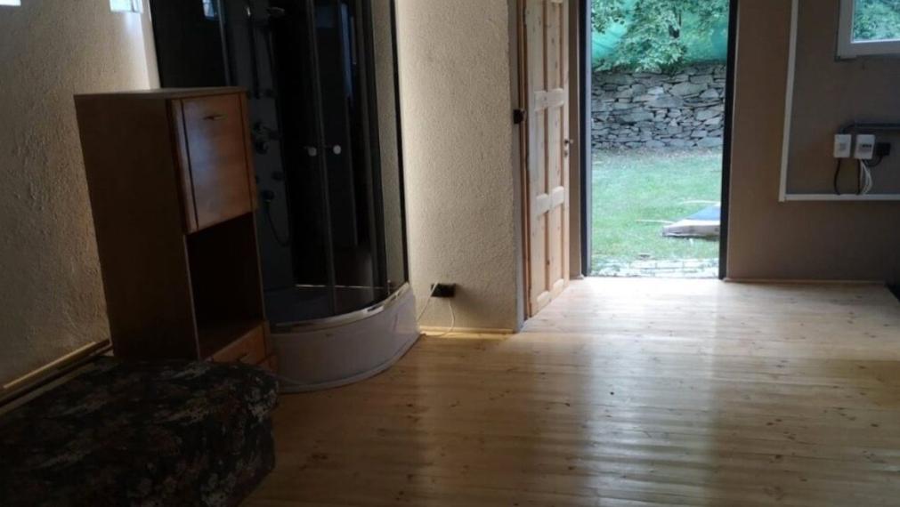 Chata na predaj - Modra