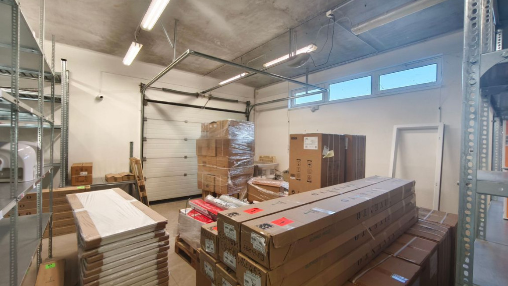 Obchodno - skladovy priestor na prenajom - Bratislava III