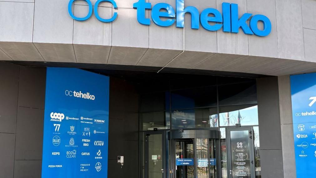 Atraktívny obchodný priestor v nákupnom centre, 100 m², Bajkalská