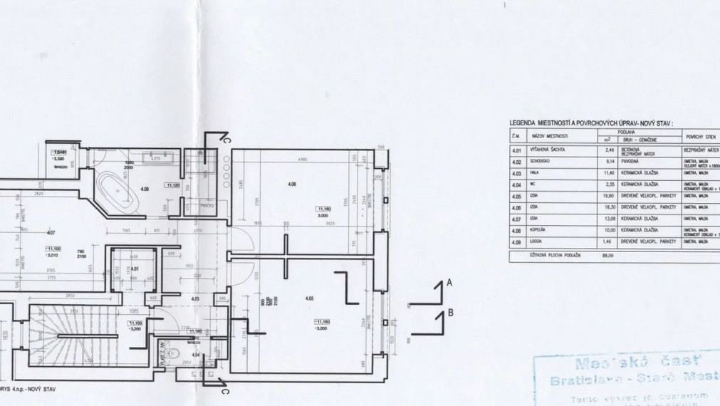  2-izbový byt  v historickom dome, ul.Námestie 1. mája, Bratislava I TOP