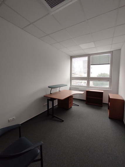 Administratívny priestor 225m2 na Kalinčiakovej ulici, v tesnej blízkosti TOWER 5 a štadióna Tehelné pole, BA3