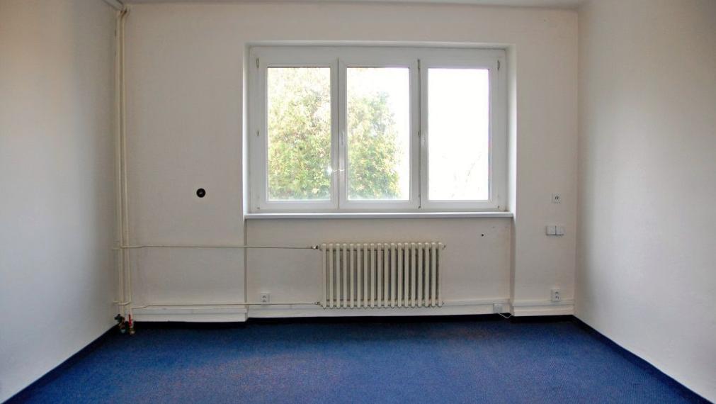 Na prenájom kancelárske priestory v budove na Sihoti ,Trenčín