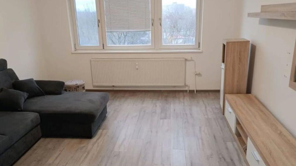 3-izbový byt s loggiou, ul. Šustekova , Bratislava V TOP