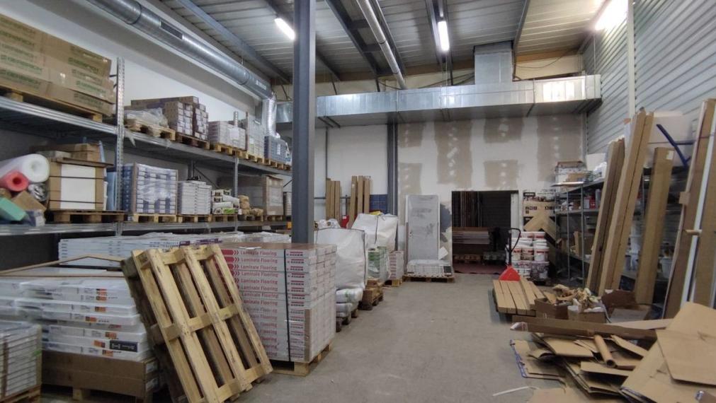 Na prenájom klimatizované obchodné priestory - Trenčín