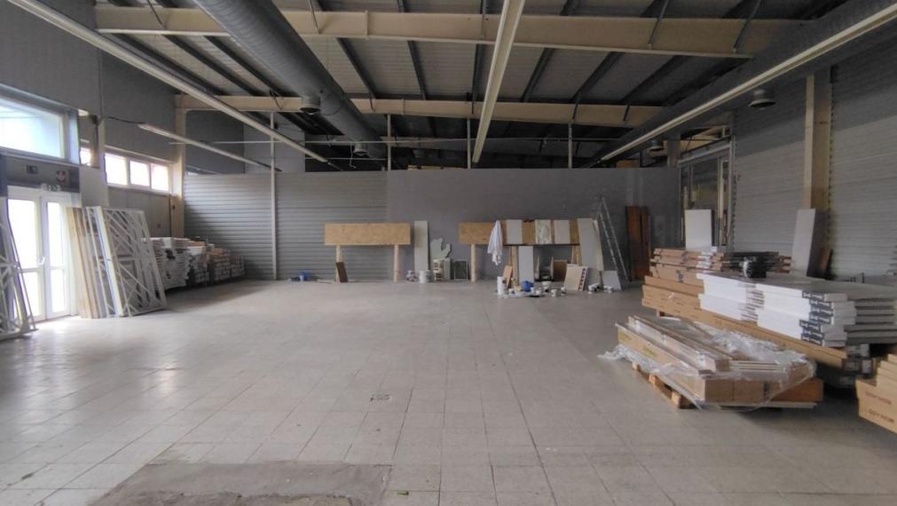 Na prenájom klimatizované obchodné priestory - Trenčín