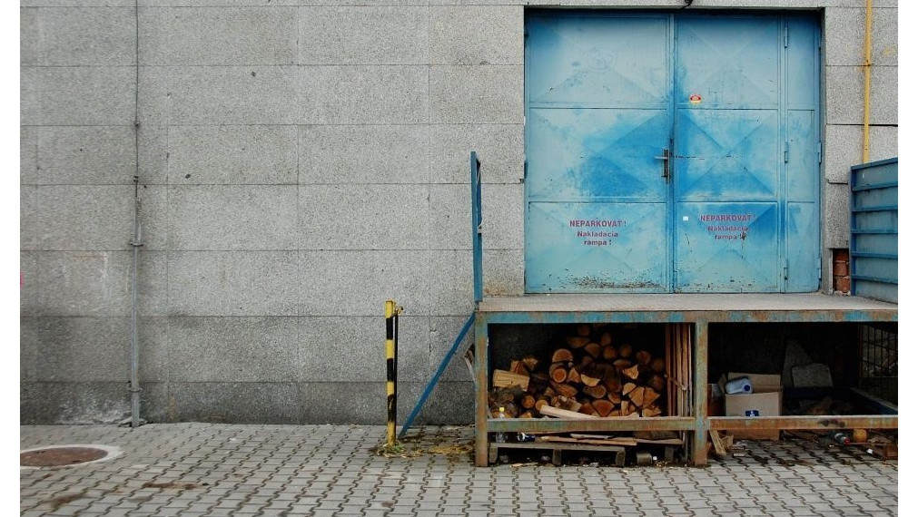 Obchodné priestory,Trenčín, Za mostami