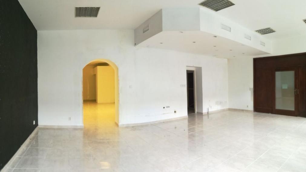 klimatizované obchodné priestory v centre Trenčína