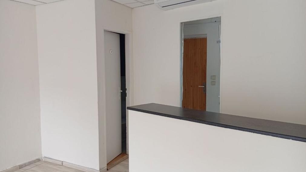 Obchodné klimatizované priestory, Trenčín, Za mostami