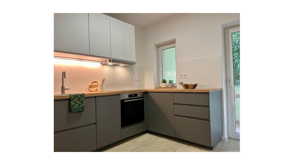 Na prenájom nadštandarný 2i byt v bytovej vile v lokalite Horského parku TOP