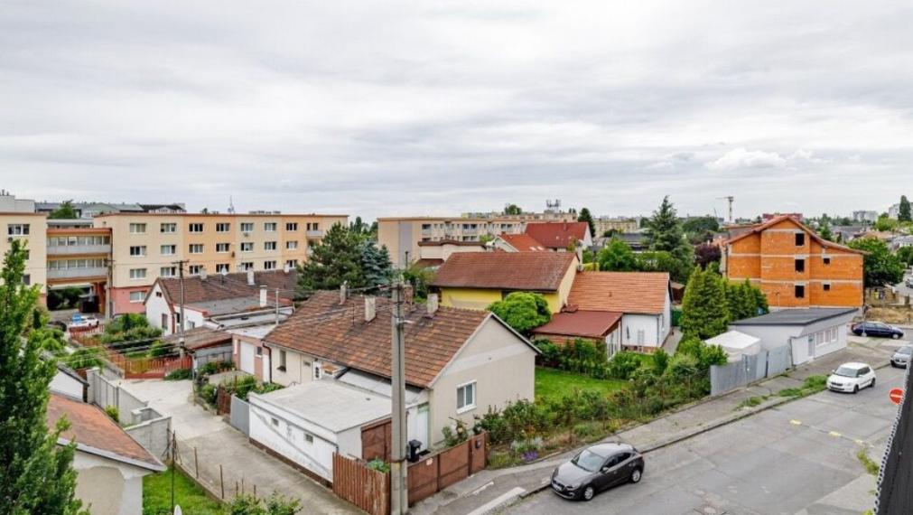 Na prenájom - 2i byt, ul.Pri strelnici, Bratislava III TOP