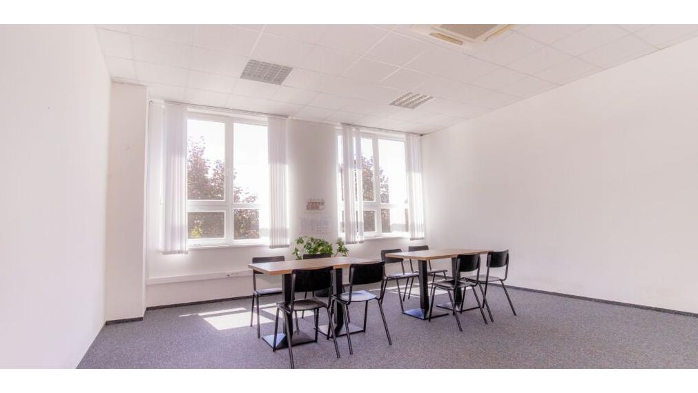 Kancelárie pri ceste do Pezinka na prenájom, Rybničná-Vajnory