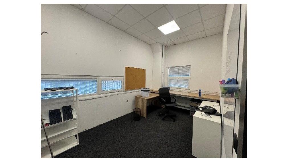 Na prenájom - komerčný priestor, ul. Stará Vajnorská, Bratislava III