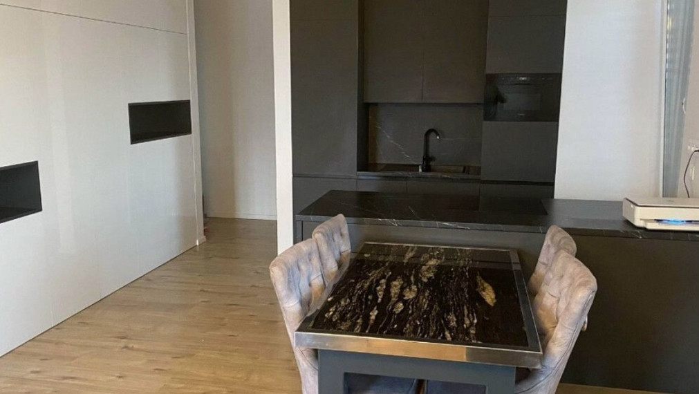 Exkluzívny byt na predaj: 132 m², terasa, sauna, Petržalka – Slnečnice