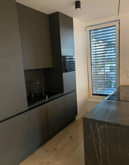 Exkluzívny byt na predaj: 132 m², terasa, sauna, Petržalka – Slnečnice