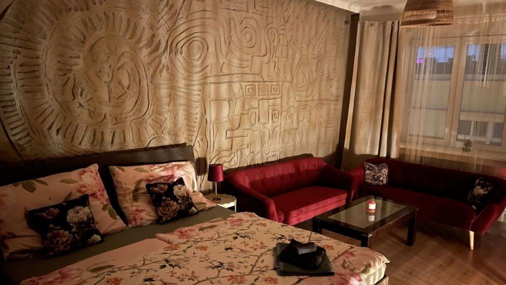 Dizajnový byt v srdci Bratislavy – 42 m² pokoja a funkčnosti