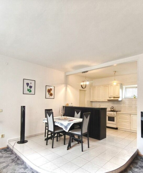 Na predaj - 4-izbový rodinný dom, ul. Alstrova, Bratislava III TOP