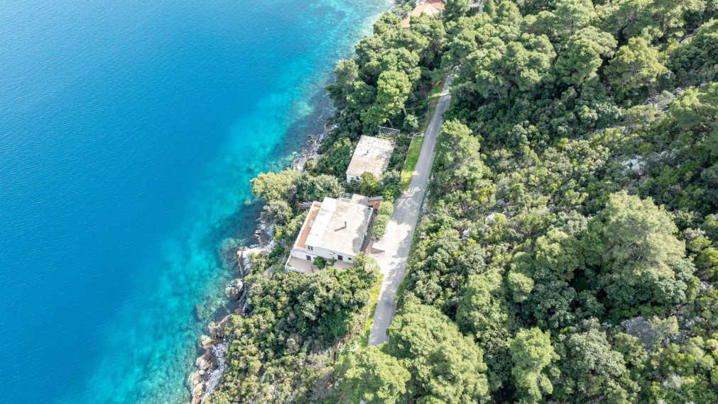 Mljet – dom so súkromím a pozemkami v prírode