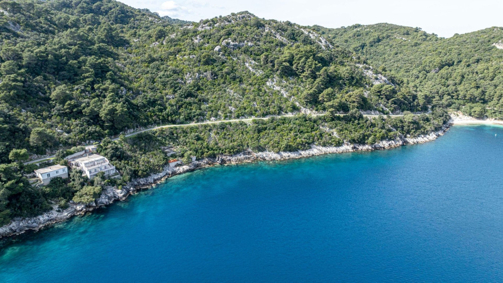 Mljet – dom so súkromím a pozemkami v prírode