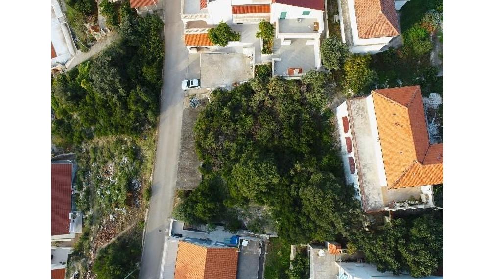 Exkluzívny pozemok s výhľadom na more a projektom v cene – Zavalatica, Korčula