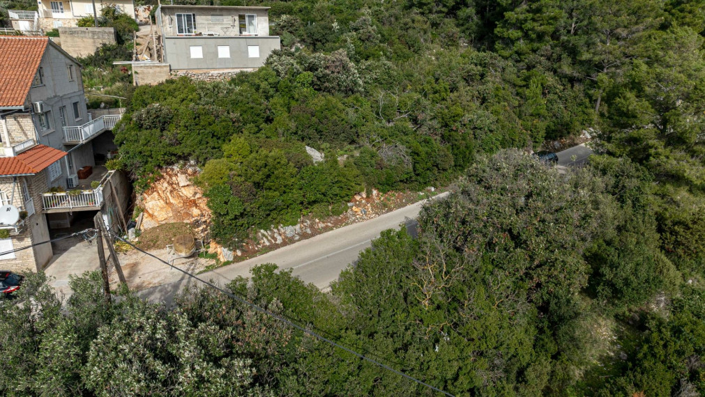 Slnečný pozemok len kúsok od pláže – ideálny pre apartmánový dom