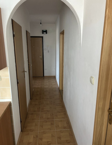 Priestranný 3-izbový byt s loggiou v centre Senca – ideálny na bývanie aj investíciu