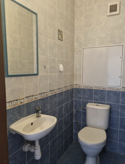 Priestranný 3-izbový byt s loggiou v centre Senca – ideálny na bývanie aj investíciu