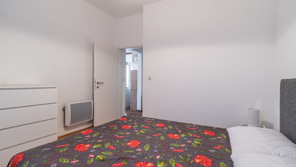 Krásny dvojdom s bazénom a výhľadom na more – Peruški