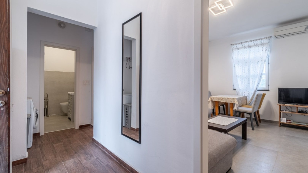 Krásny dvojdom s bazénom a výhľadom na more – Peruški